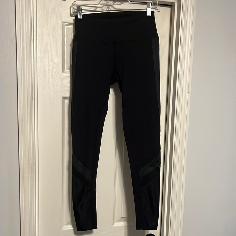 ALO Yoga Black Leggings